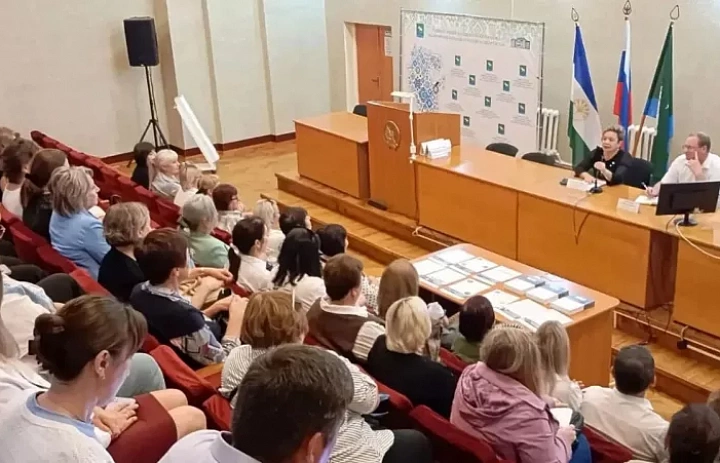 Жителей Федоровского района проконсультировали по вопросам защиты прав потребителей